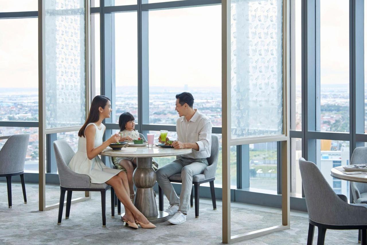 The Westin Surabaya Otel Dış mekan fotoğraf