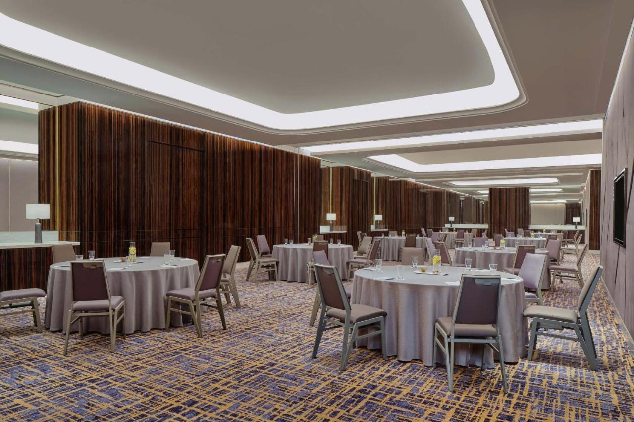 The Westin Surabaya Otel Dış mekan fotoğraf