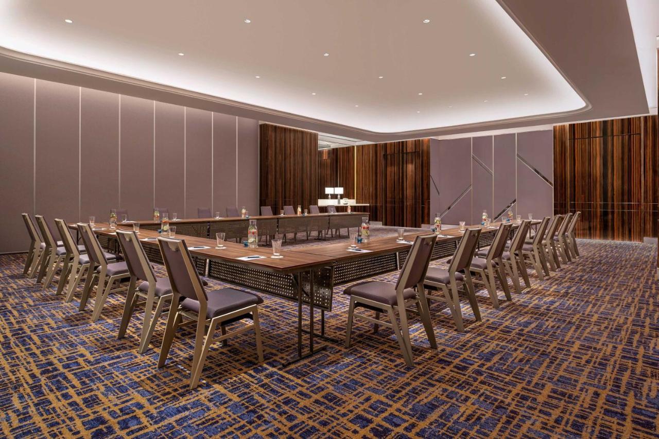 The Westin Surabaya Otel Dış mekan fotoğraf